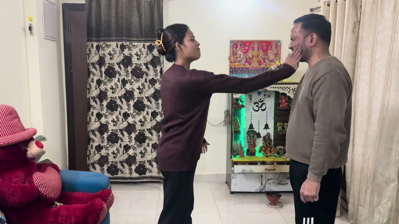 Face Slapping Challenge Video || Wife Husband slapping Challenge 