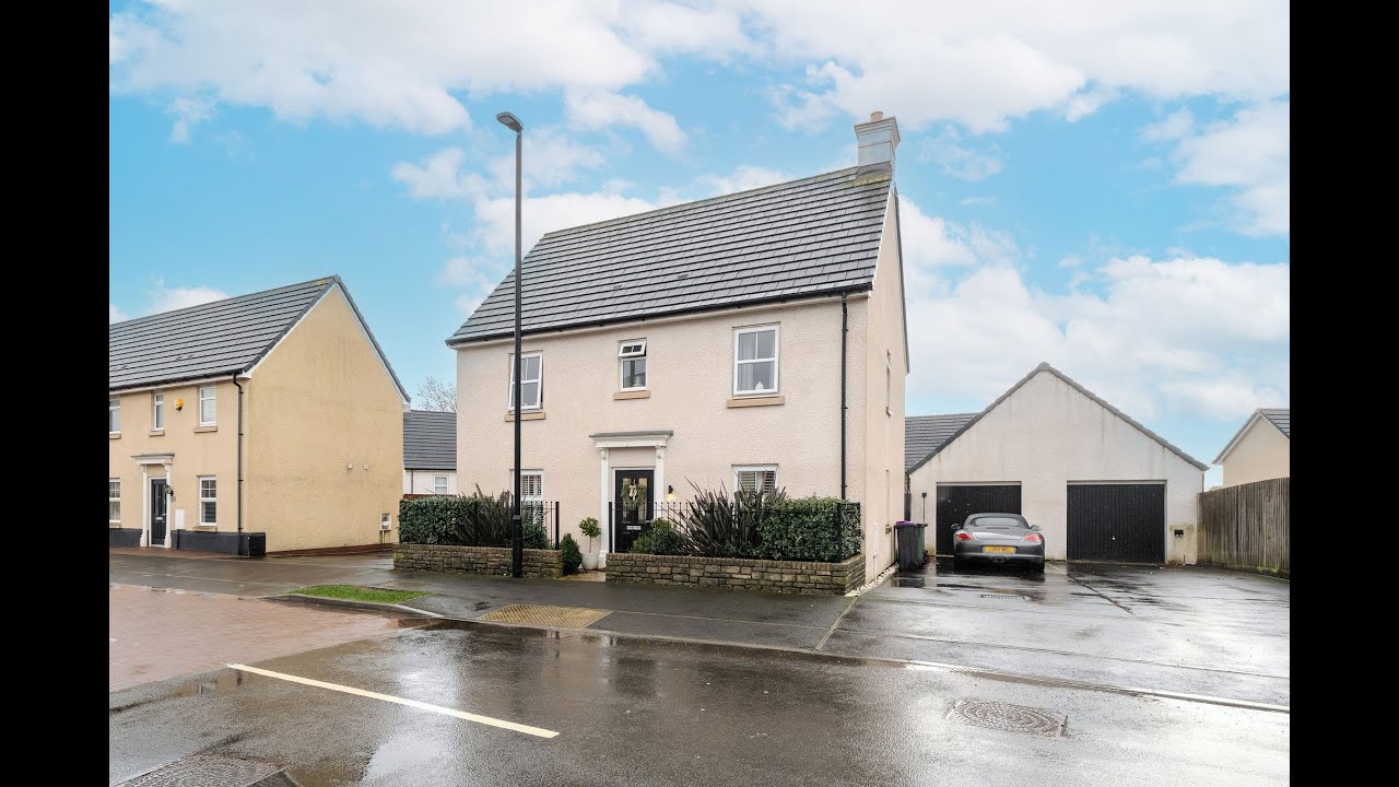 Amanda Field shows you around this fantastic detached home in a great location.