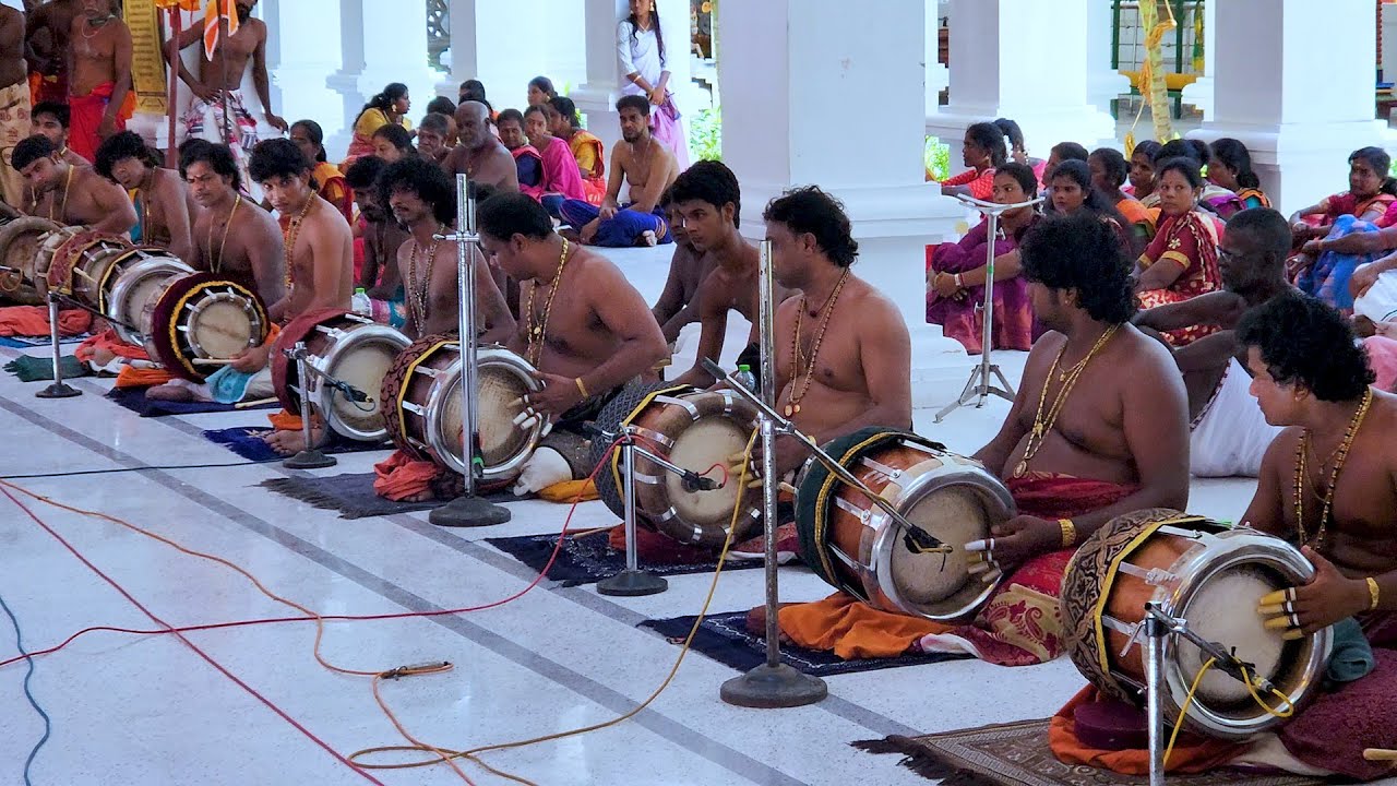 சபாஷ் சரியான போட்டி - மேளக்கச்சேரி என்றால் இது தான்  - 