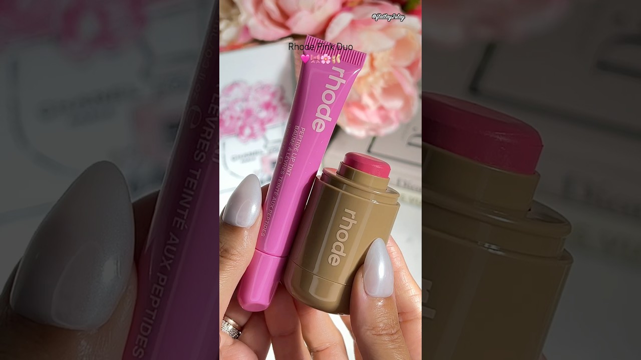 Свотчи кремовых румян и тинта для губ  Rhode Pocket Blush Peptide Lip Tint 