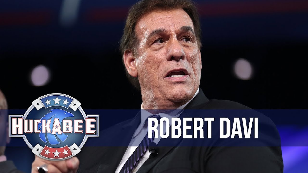 Actor Robert Davi DEFIES the Hollywood Elite...By Being Conservative | Huckabee