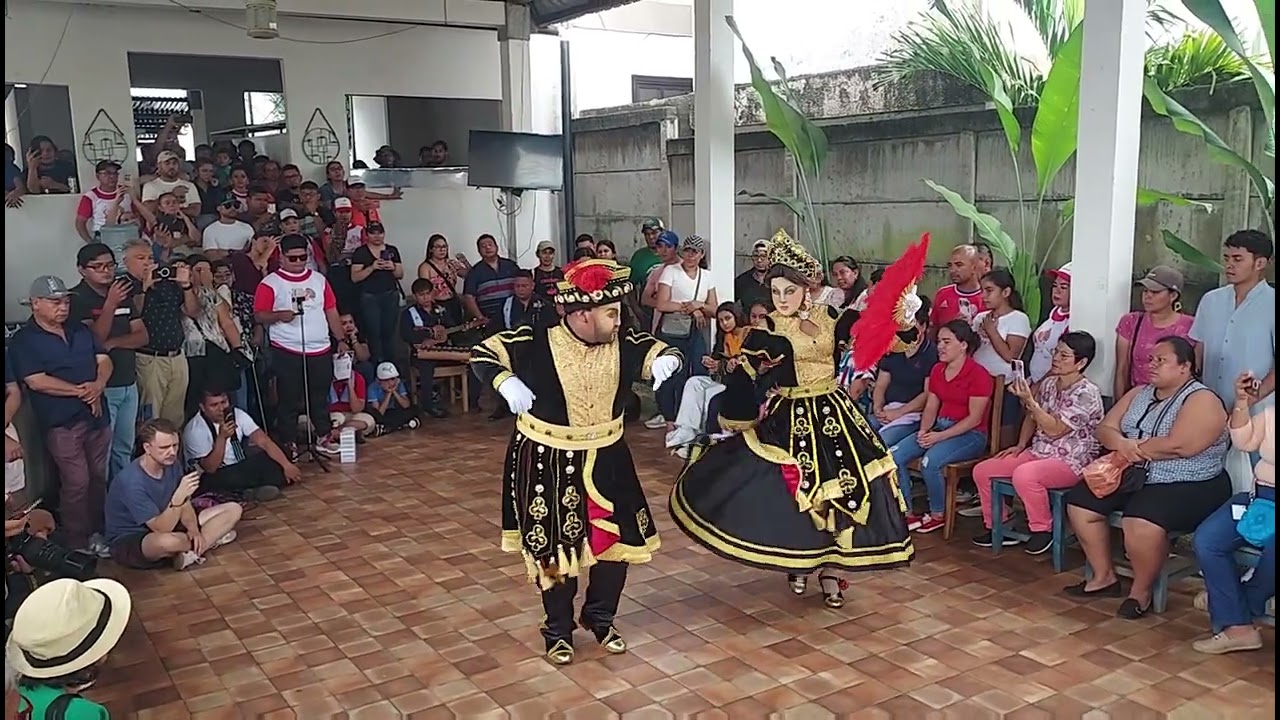 Baile Negras 