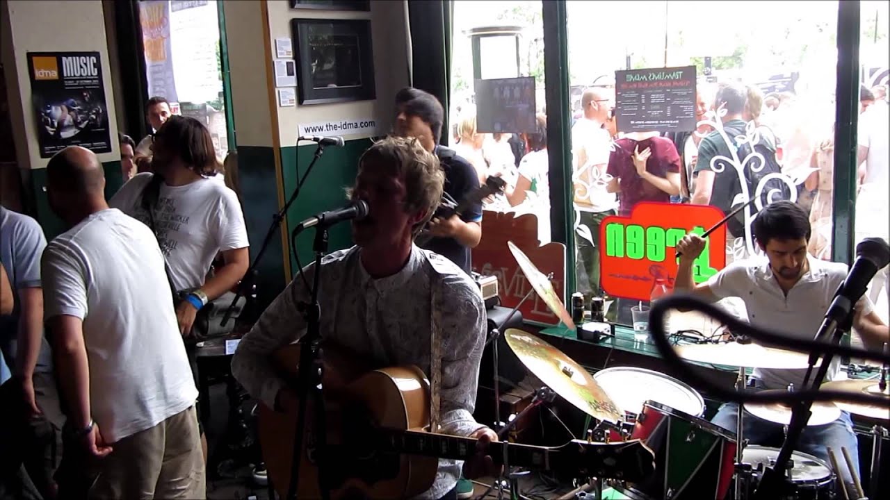 THE GLAVINS  SHEFFIELD  TRAMLINES 2013