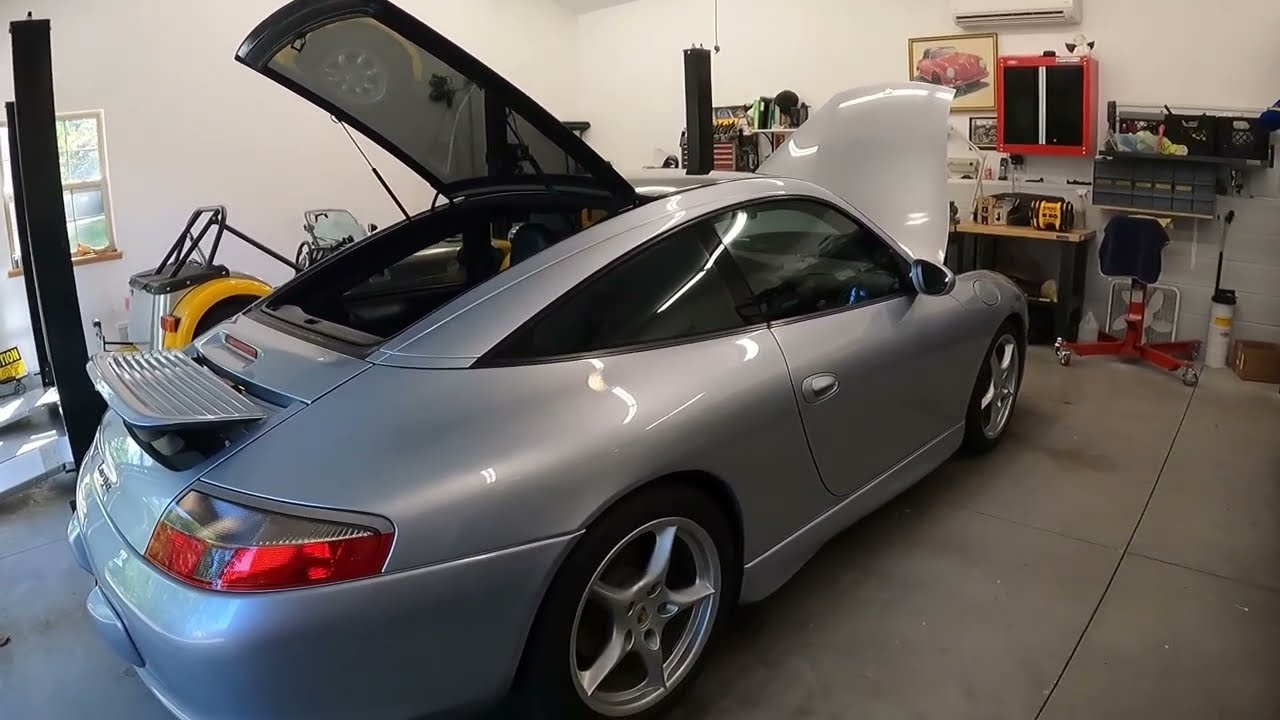 2002 996 targa outside