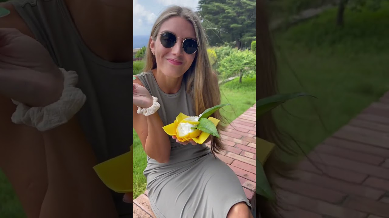 Must do in Capri, LIMONCELLO gelato in a 🍋 #youtubeshorts #shorts #italy #gelato
