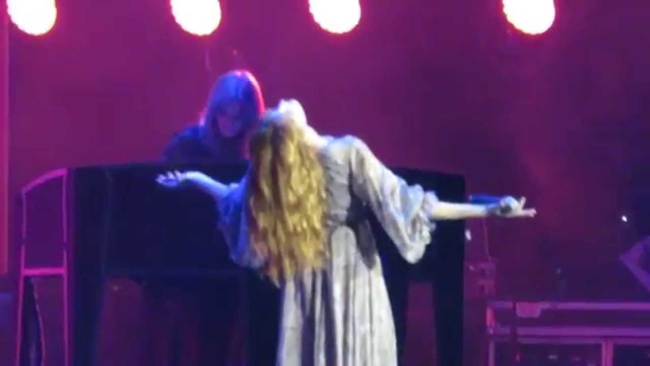 Florence and the Machine - Blinding - Live in Warsaw 2014