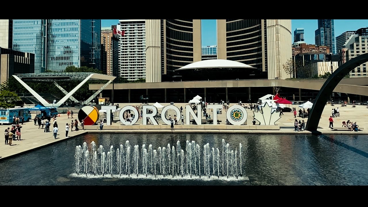 Downtown Toronto Afternoon Walk - Ver. 1: Music Video: Midday Dreams - Toronto, Ontario, Canada