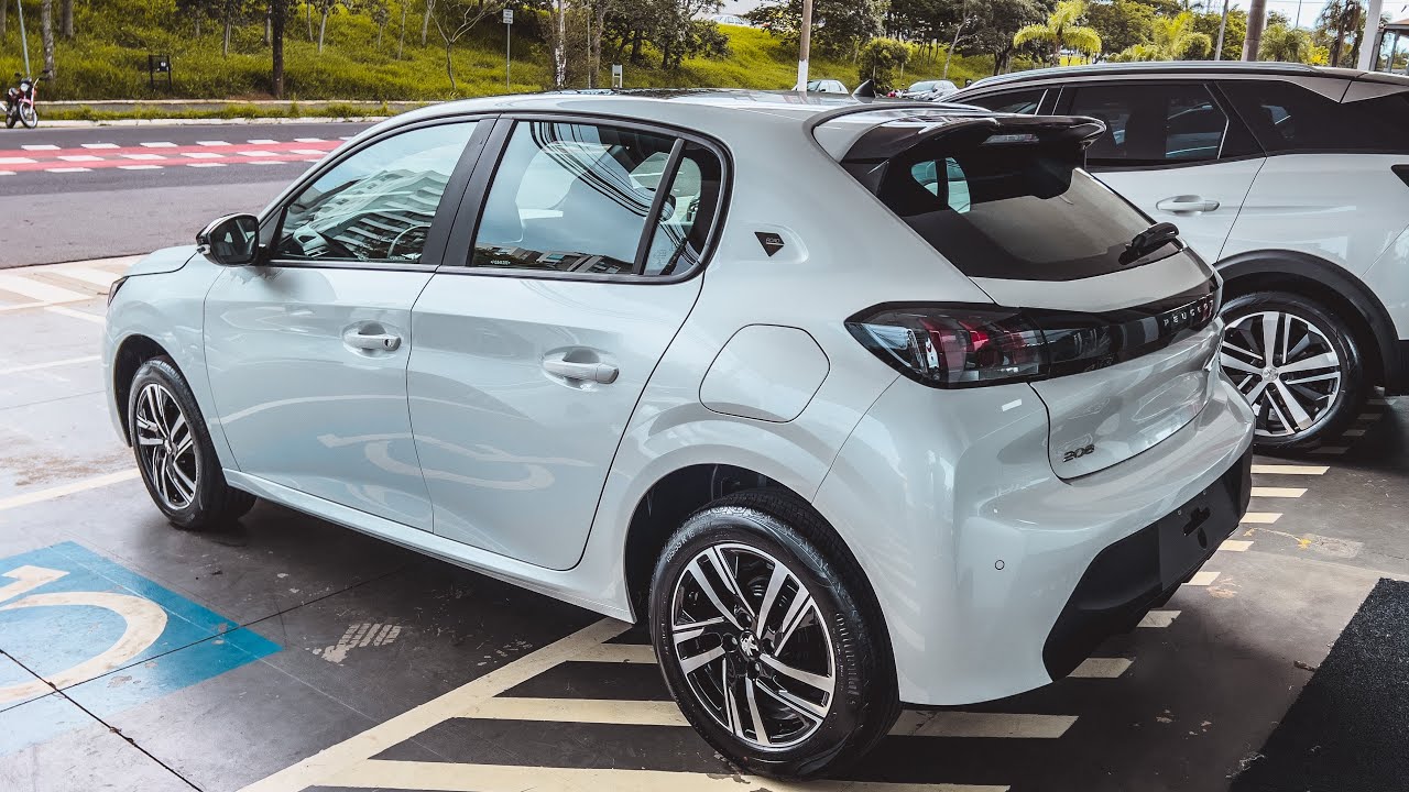 FUI CONHECER O NOVO PEUGEOT 208 ROAD TRIP 2023