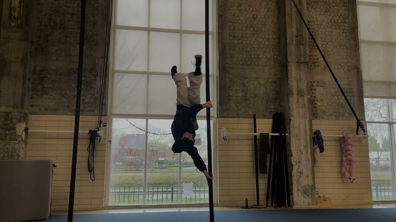 Gustavo Parreiras - Demo Mat Chinois et acro