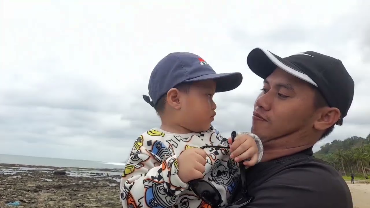 Pahangin sa tabing dagat