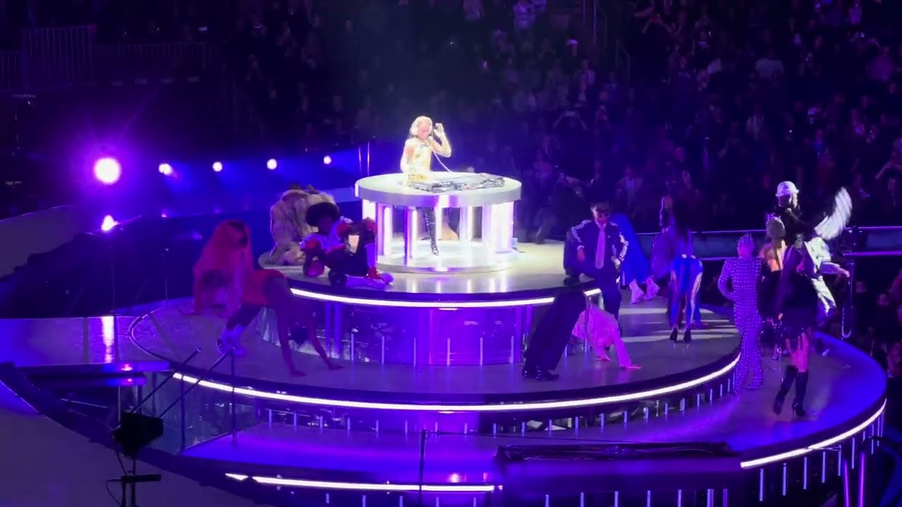 Madonna - Vogue | The Celebration Tour | Live at TD Garden, Boston, MA | 1/8/24