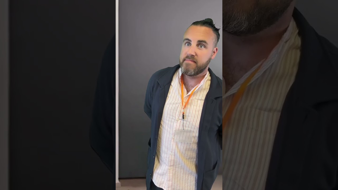 Art! 🖼️⏳ #artshow #sand #bucket #awkward #pov #uncomfortable #niallmacmillan