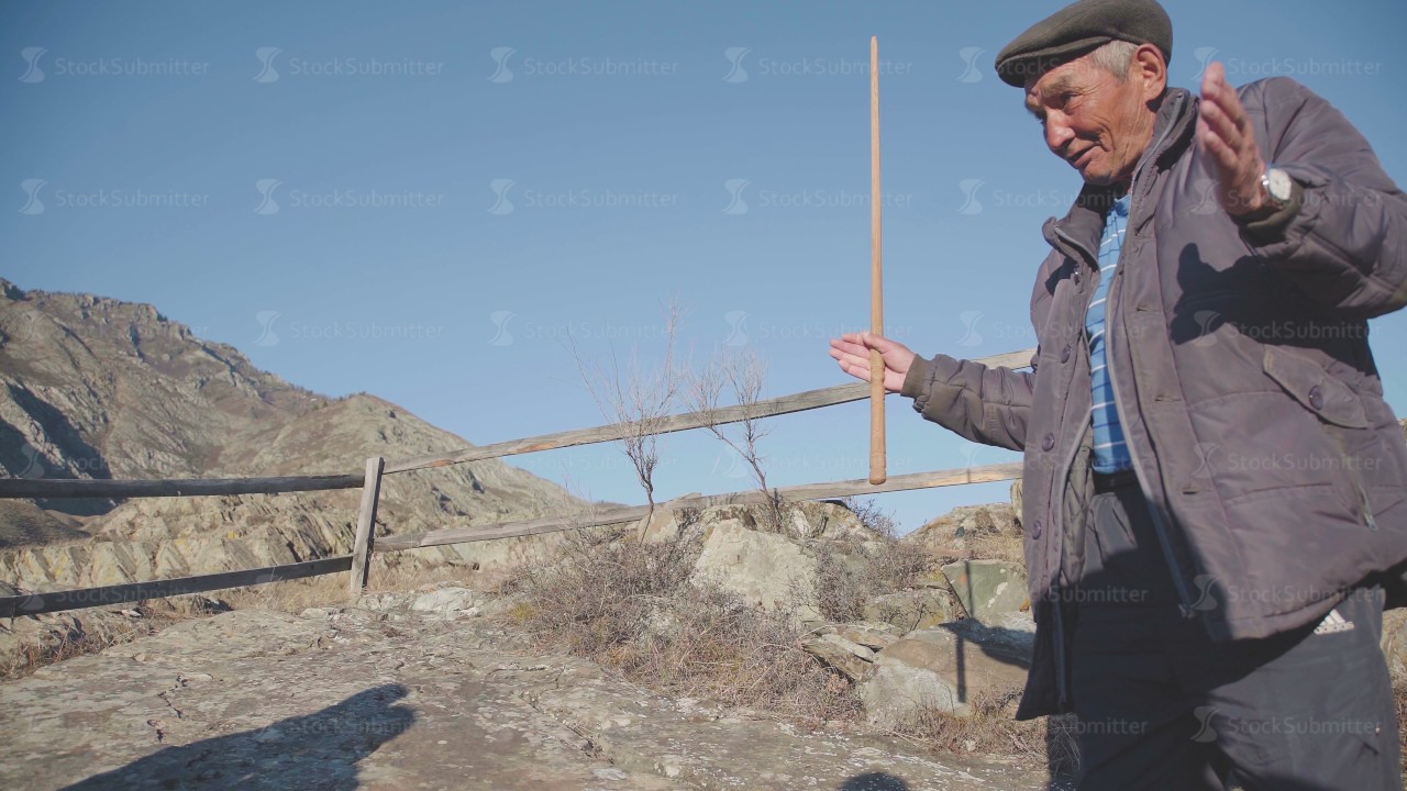 Altai 2017. Elderly highlander. Shorets is a resident of the Altai mountain