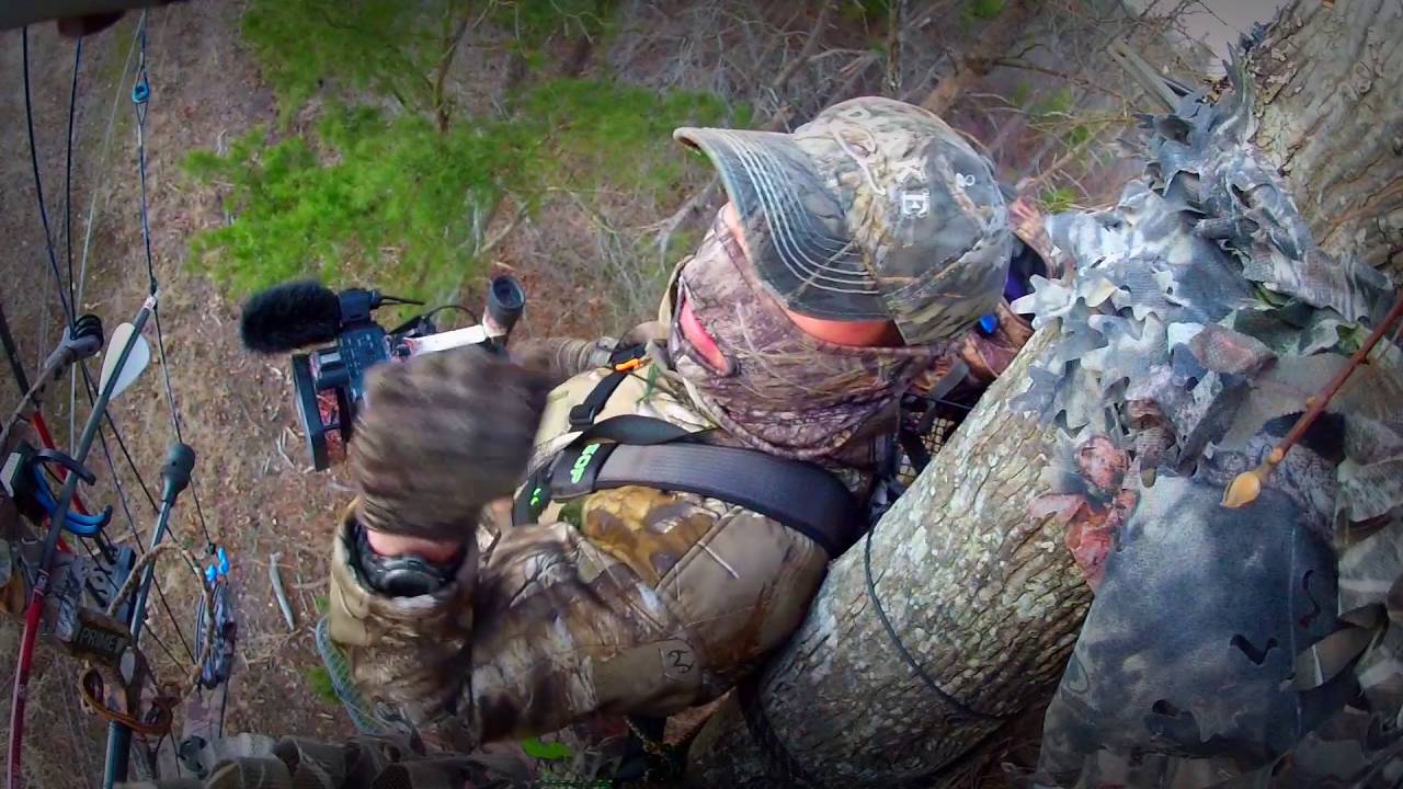 Deer Hunter Special: How To Self Film A Hunt (#353A) @GrowingDeer.tv