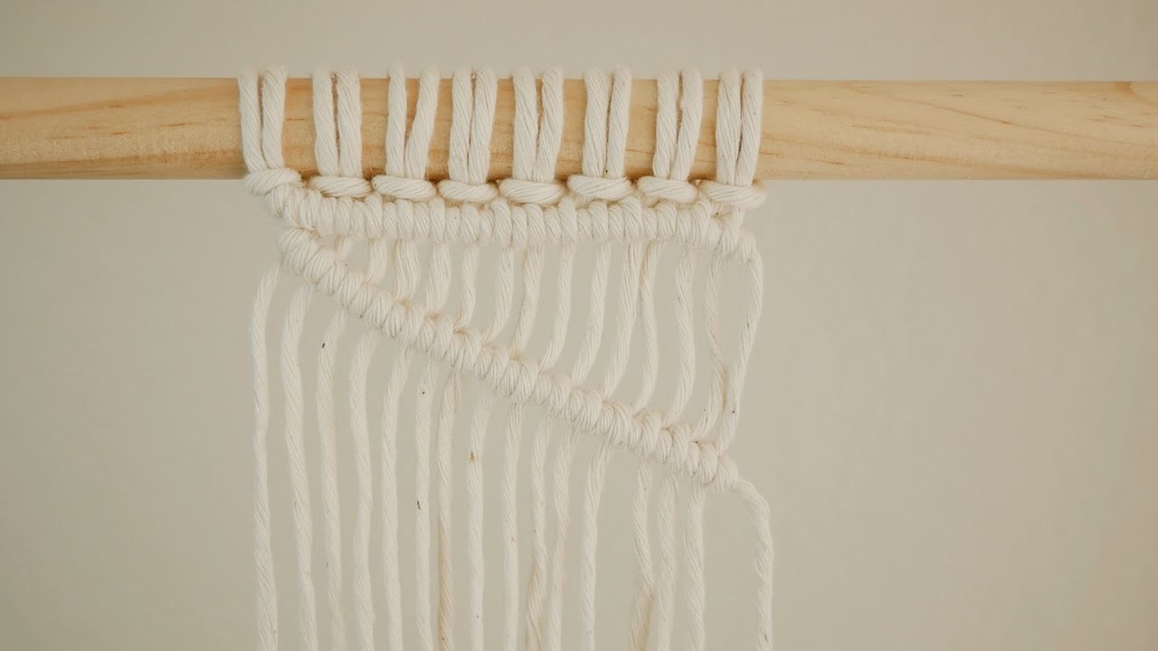 Double Half Hitch - Macrame Knots for Beginners