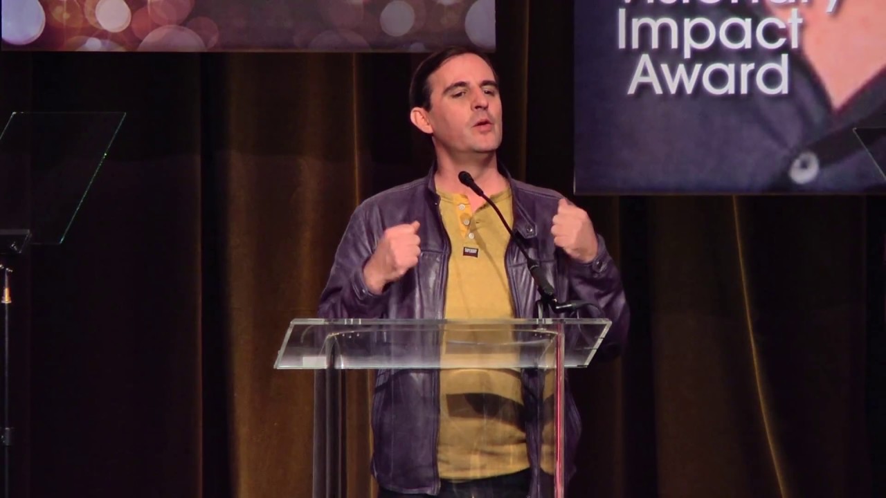 Roberto Orci accepts award at 2017 NHMC #ImpactAwards