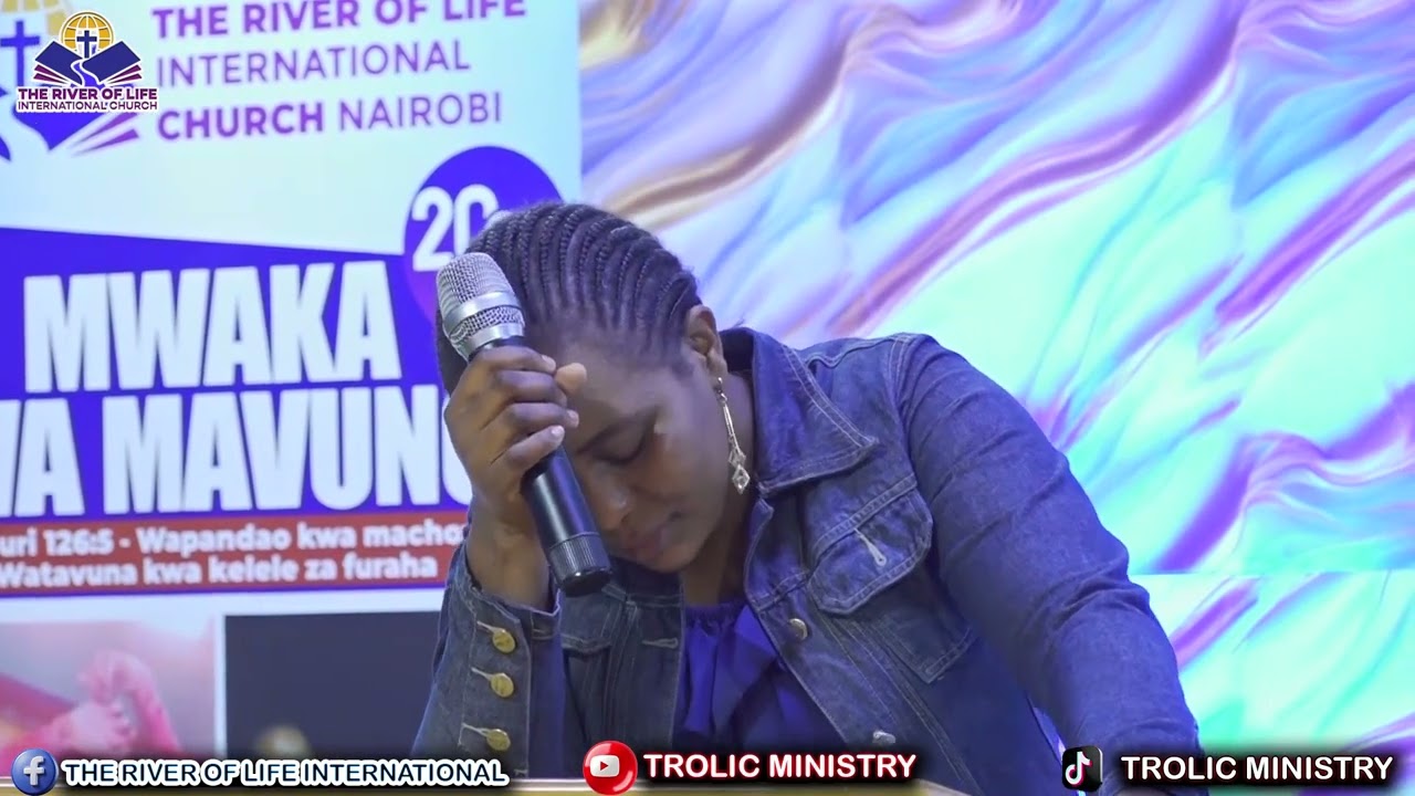 WORSHIP MOMENTS