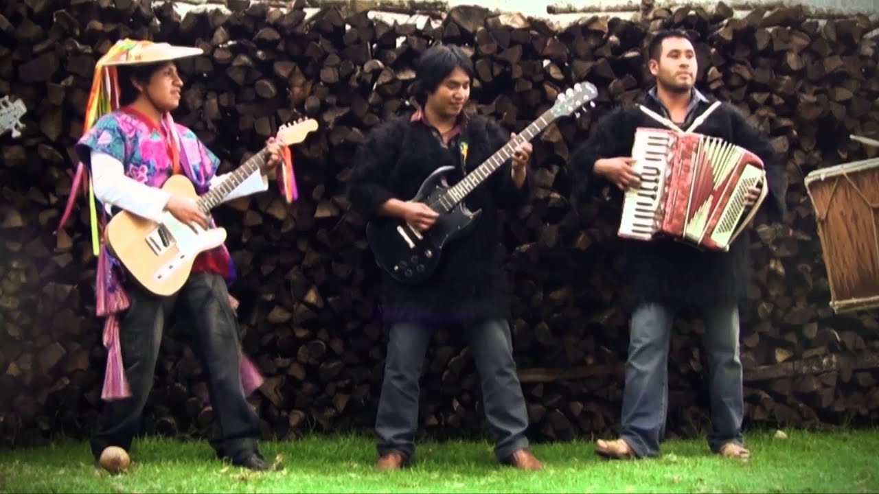 Grupo de rock en tsotsil Yibel jme´tik son jlumaltik