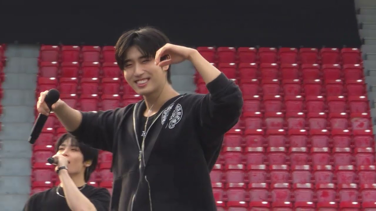 ITEM (SOUNDCHECK BANGKOK 121424)- Stray Kids Dominate Concert Live Performance Fancam