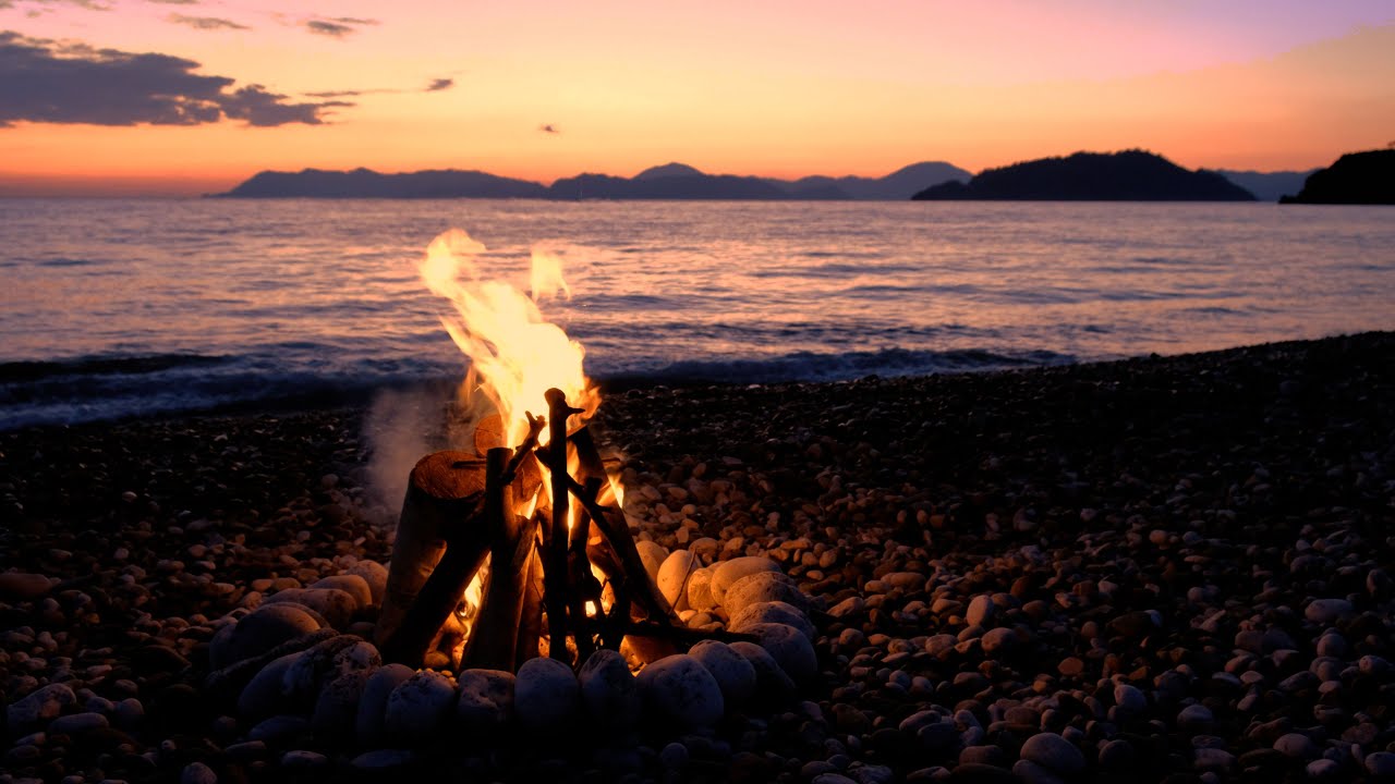 4K Real Time Campfire and Mediterranean Sunset - Video - 1 Hour - No Loop - Ultra HD - 2160p