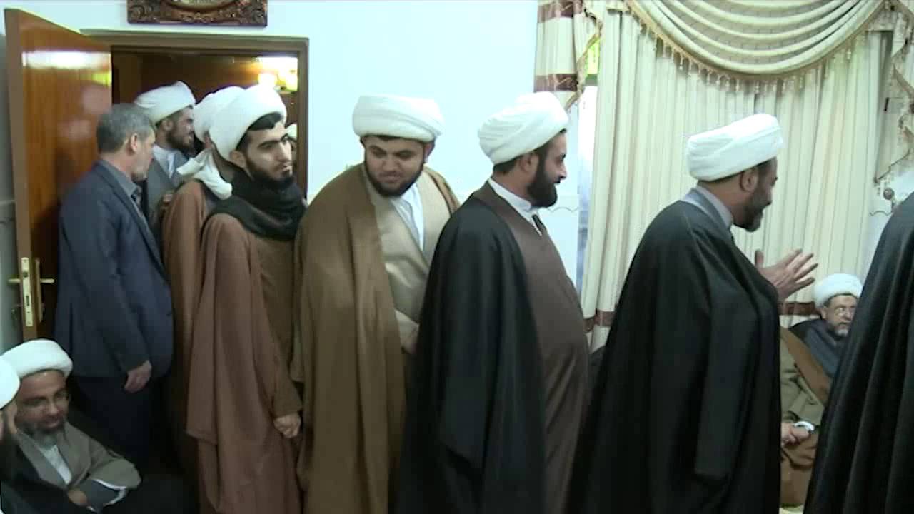 الفيديو الكامل لاستقبال السيدالقائد مقتدى الصدر للمؤمنين في منزل والده في الحنانة 30-1-2016