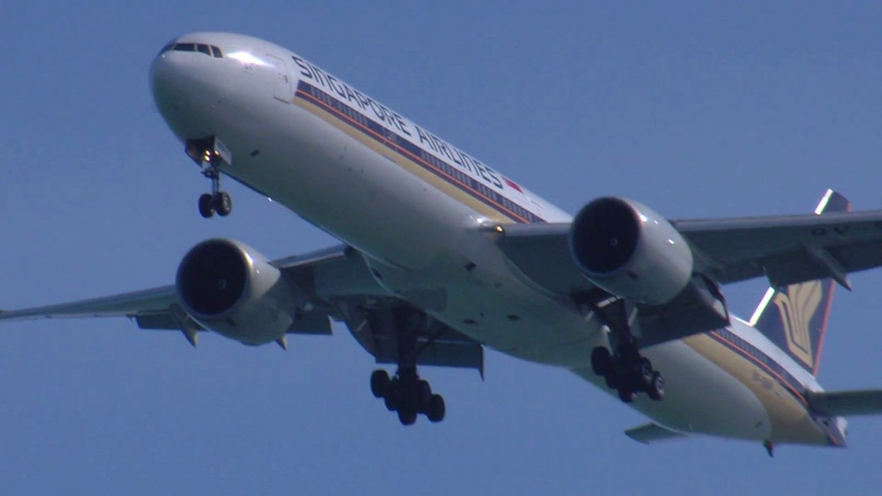 Singapore Airlines 9V-SWP Boeing 777 Approaching SFO