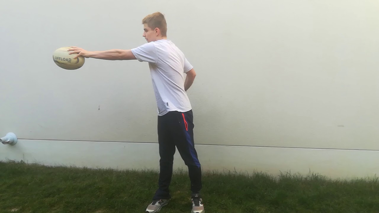 COMMENT FAIRE UNE BONNE PASSE AU RUGBY !!!#1 (excuse-moi pour le son)