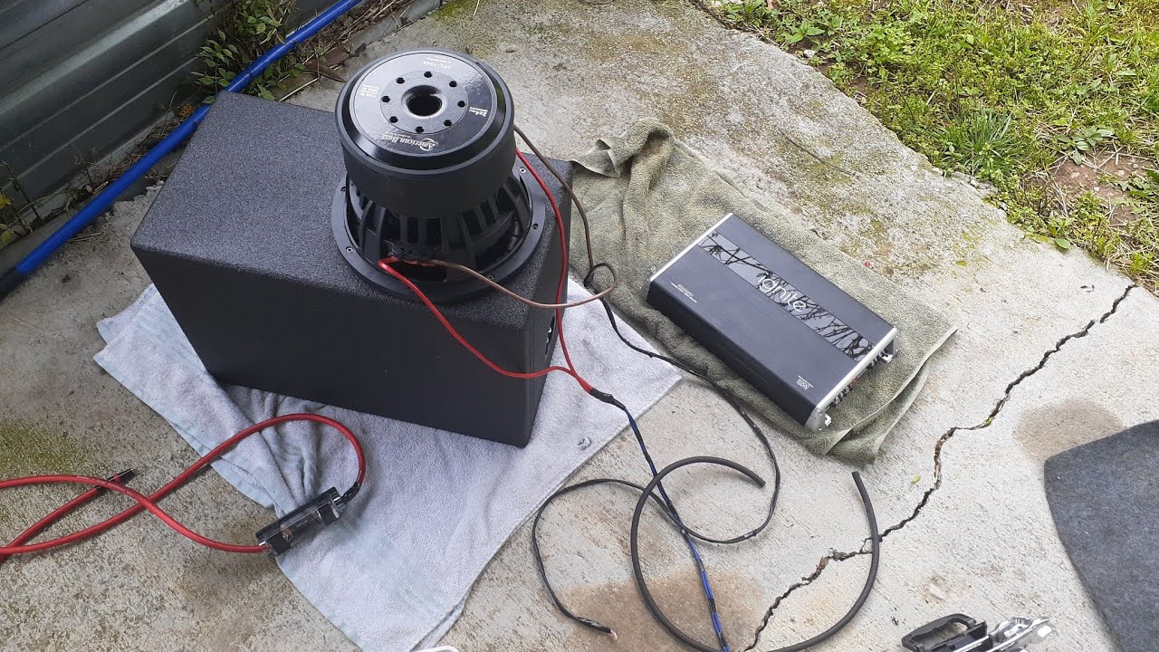 Under $500 Budget Starter Build * Single American Bass1044 XFL  - Ignite 3000/D amp -  QBOMB 10'