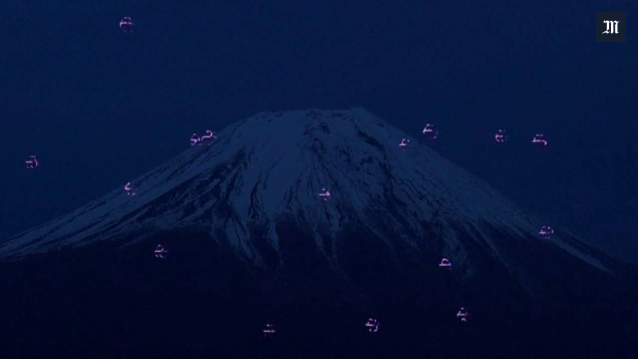 Un ballet de drones au pied du Mont Fuji