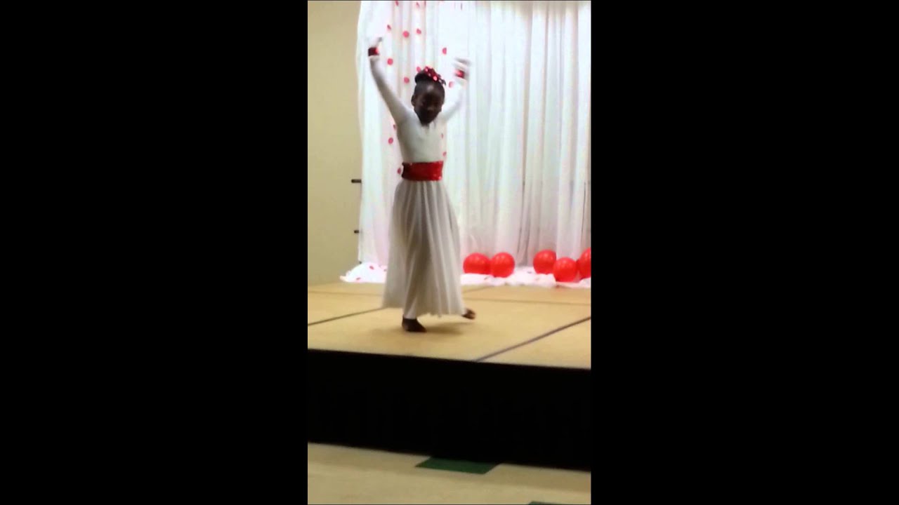PRAISE DANCING YOLONDA ADAMS, I'M GONNA BE READY