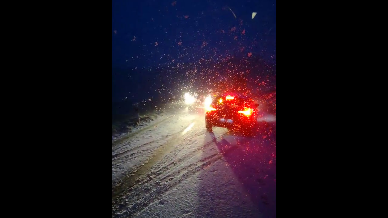 lkw verkeilt am Islisberg 14.12.2017