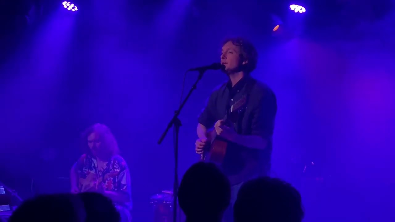 1. Sam Amidon & Bert Cools - Three Five