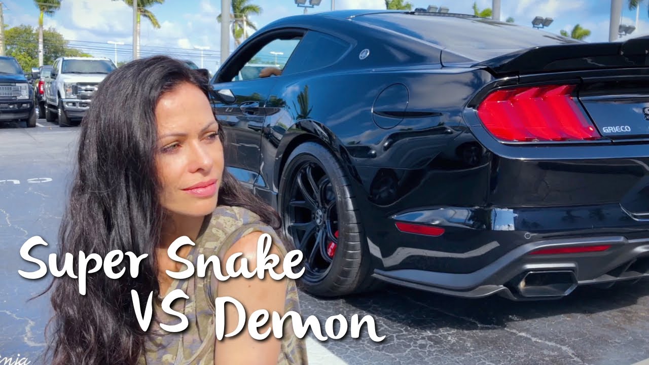 FORD Mustang Shelby Super Snake vs DODGE Challenger SRT Demon