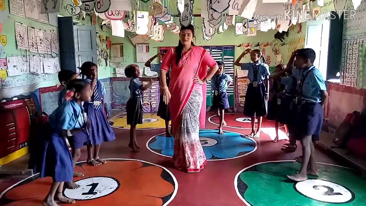 ಜುಮ್ಮನಕ ನಕ ಜುಮ್ಮ ಅಭಿನಯ ಗೀತೆ
