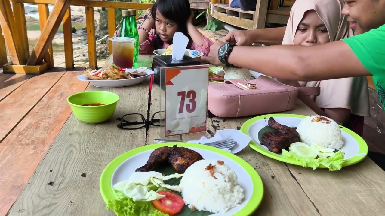 Jalan-Jalan ke Kaliwatu Coffee and Resto, Sentul Bogor