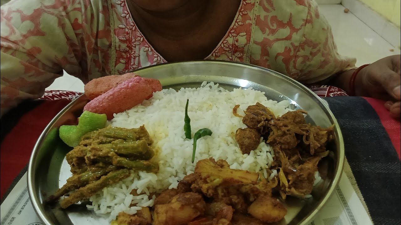 Spicy khadi ka sabji soybean aloo gobi fry papad with rice 🍚🌶️#SAMR#