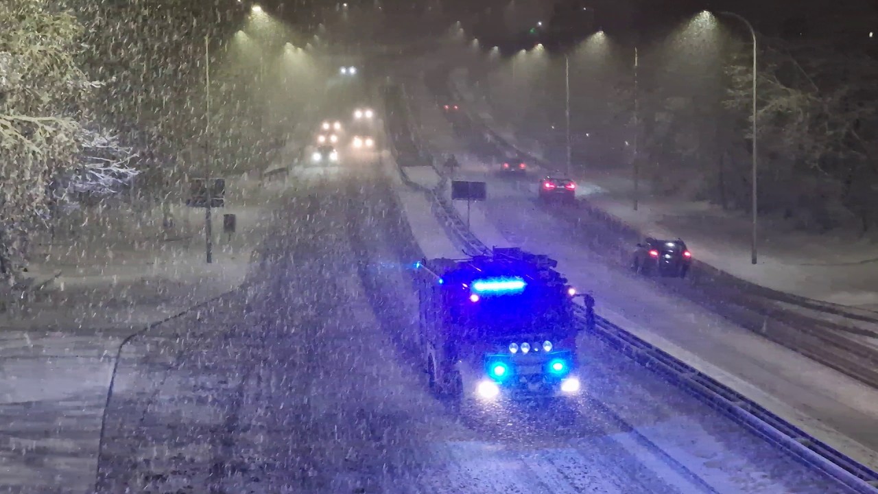 [Trudne warunki na drogach!] 331[S]21 GBA JRG 1 Bielsko-Biała Alarmowo przez śnieżycę do pomiaru CO.