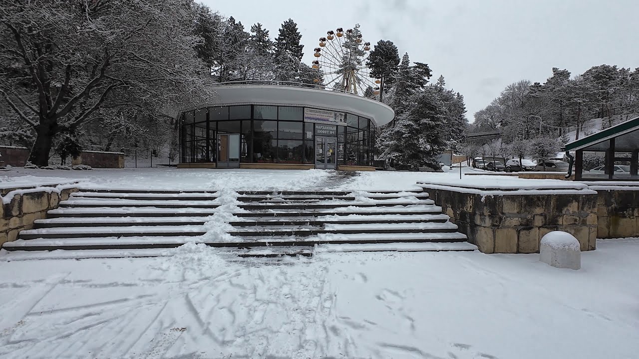 Кисловодск. 1 января 2026 г. Курортный бульвар, парк и пр. Ленина.