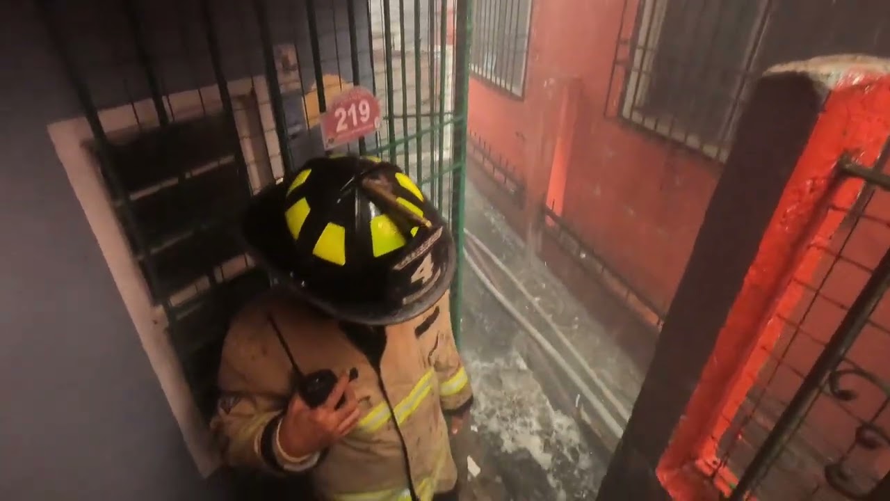10-70 1st Alarm at I.Mendoza Interior st. Brgy. Sta. Elena, Marikina City. Involved Residential