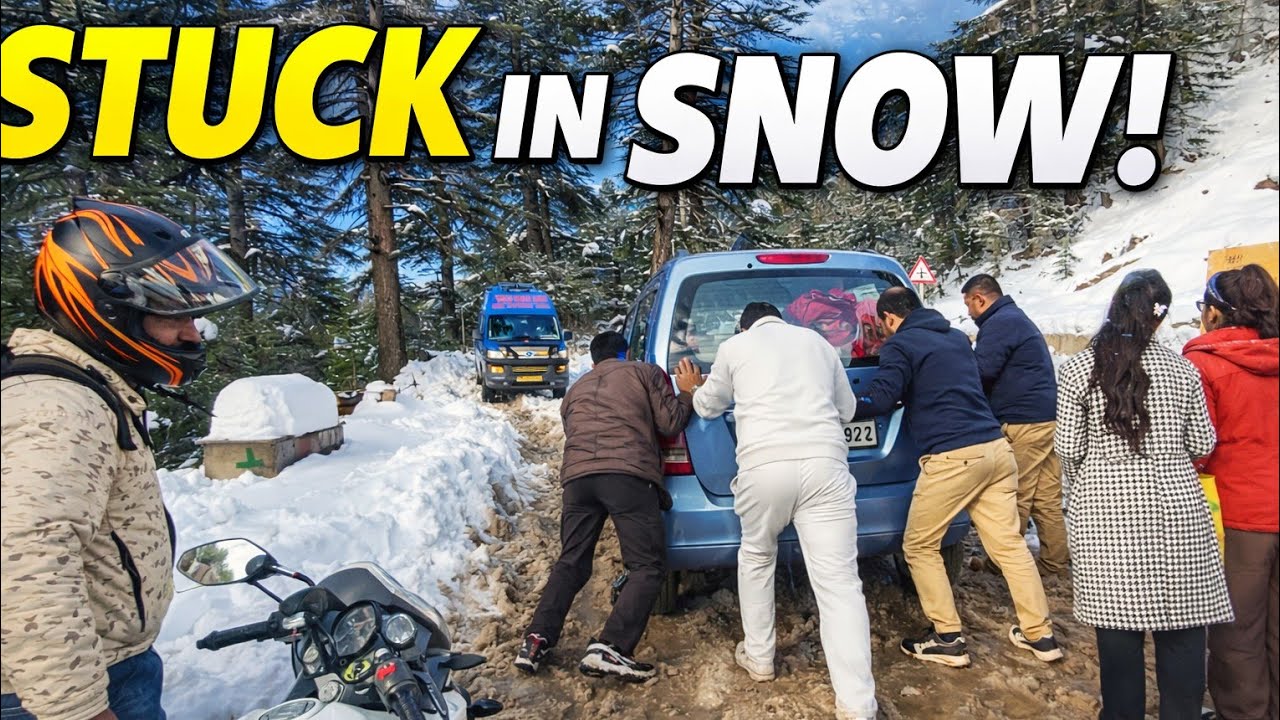 Patnitop Snowfall 2026 | Ambulance stuck black ice on road | #Patnitop #Snowfall #Jammu #Livesnow 