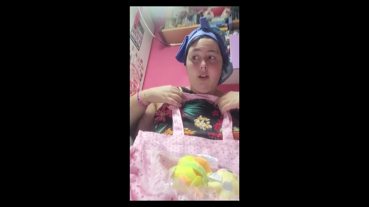ASMR abriendo paquetes P11