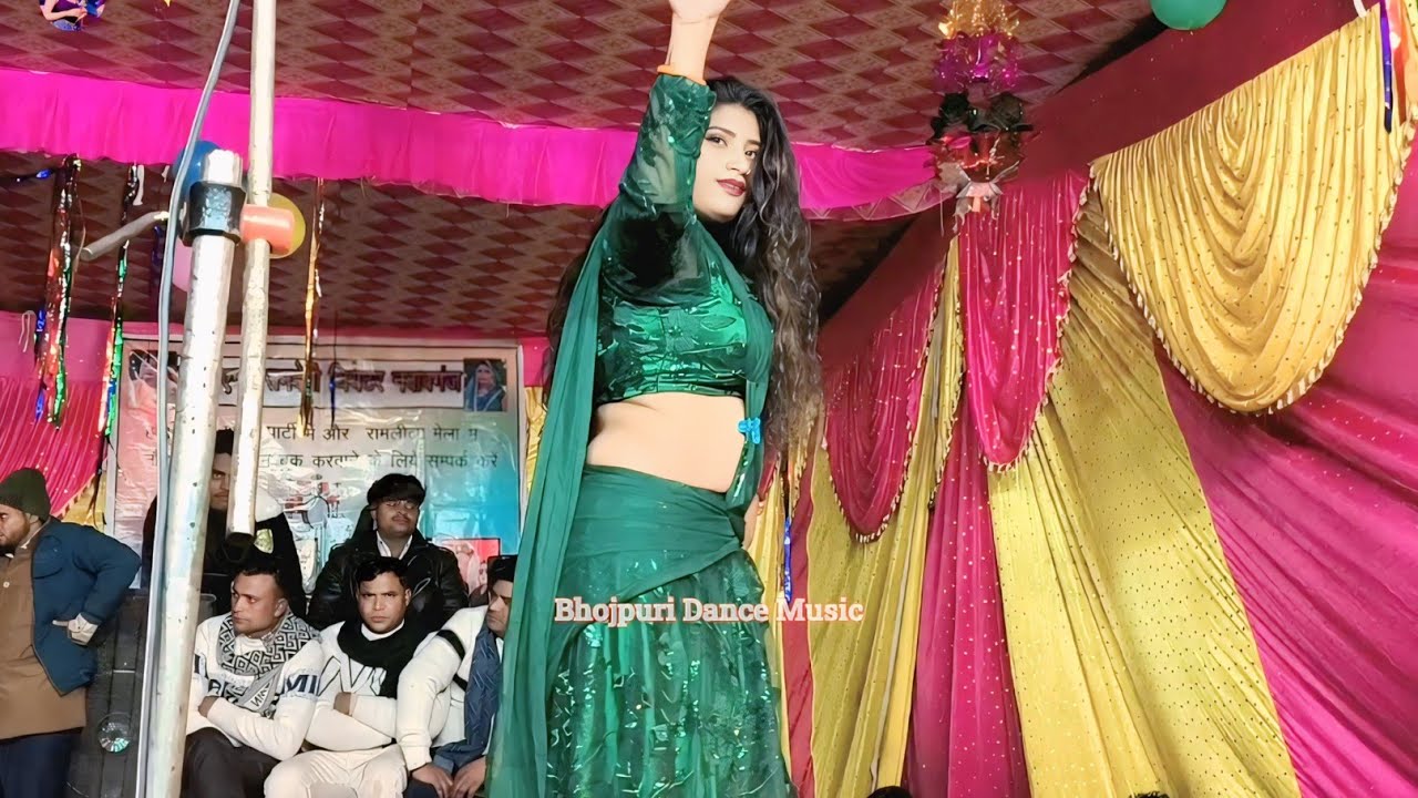 चेहरे पे तेरे रोशन सबेरे||इस गाना पर शगुन डांसर एंड मोनिका ने स्टेज पर इंट्री करते ही बवाल मचा दिया#