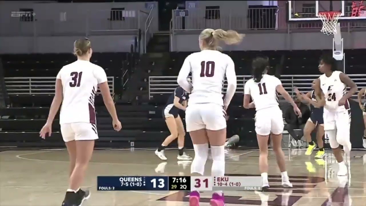 Highlights: WBB vs. Queens