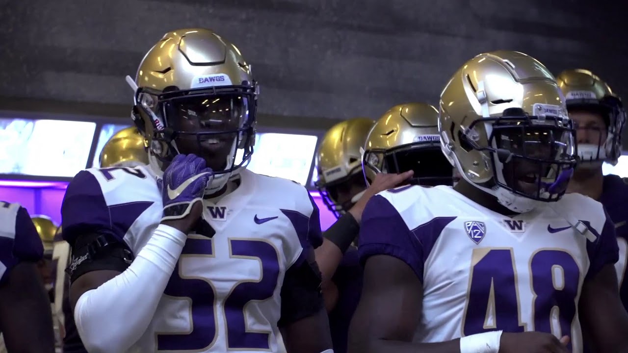 Football: Fall Camp Scrimmage