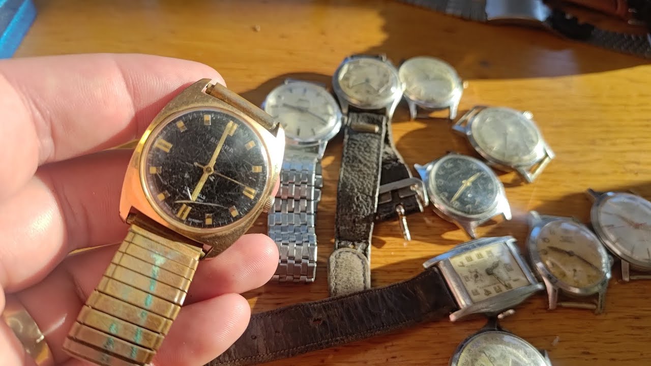 I bought a vintage watch lot for $80! Let's see what's inside!