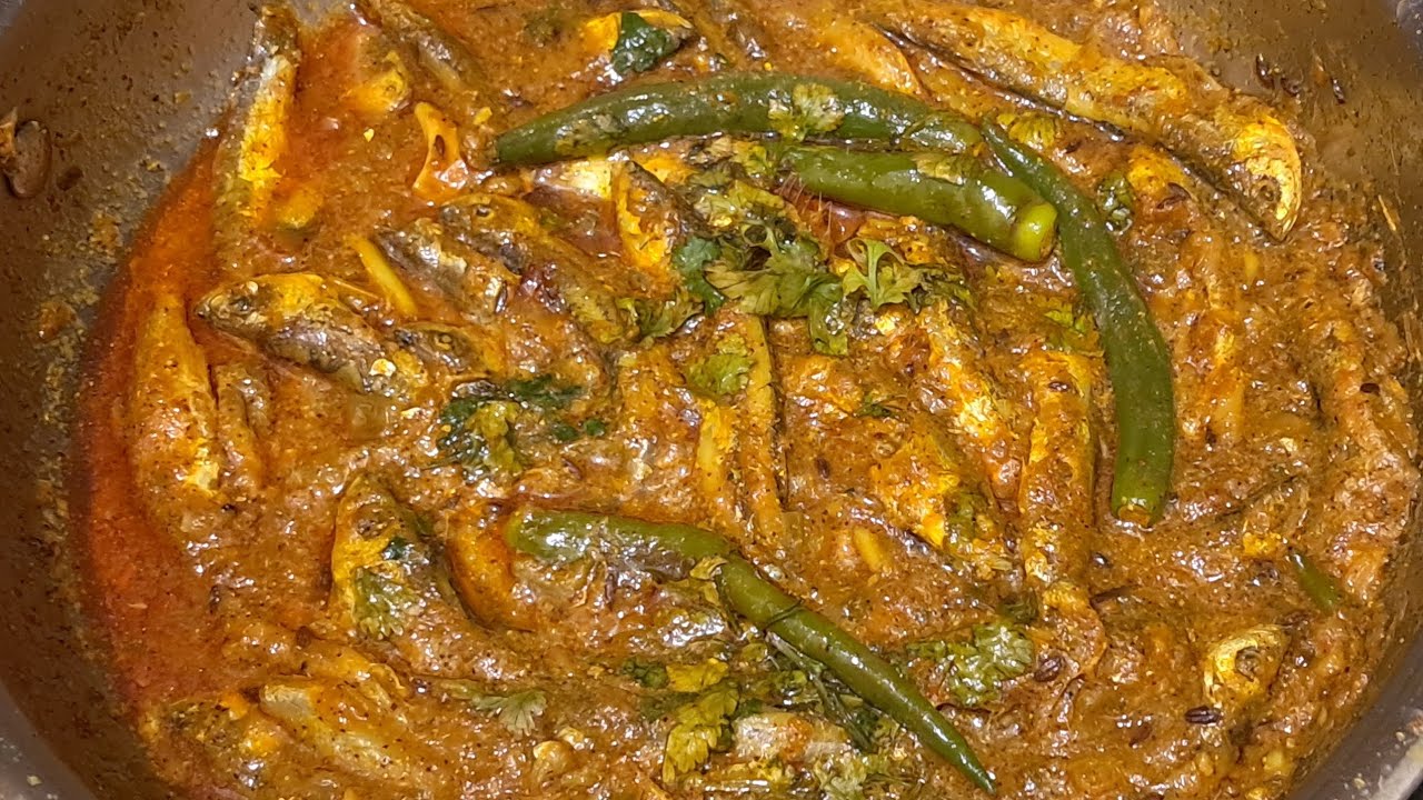 Small fish masala curry / choto macher recipe