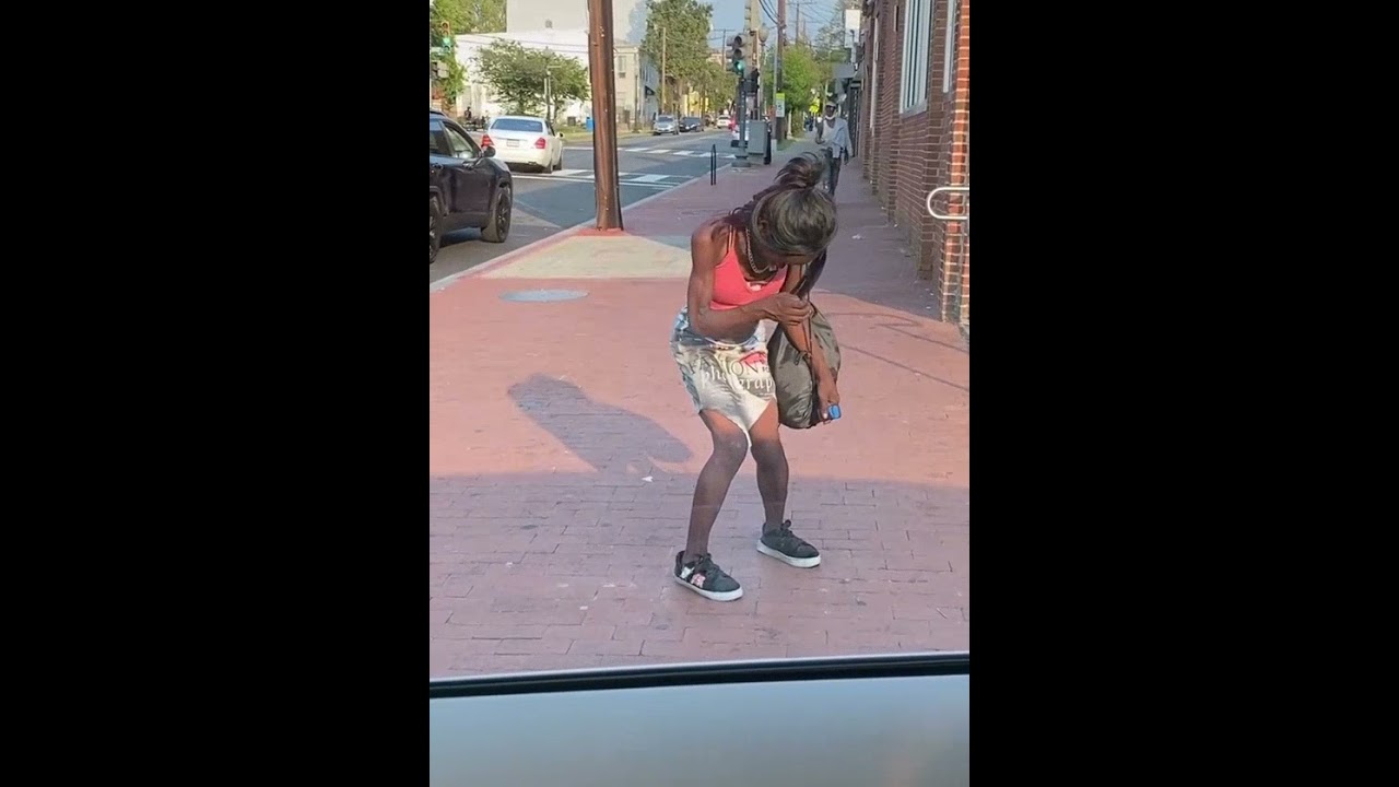 crackhead throwing competition winner 😭