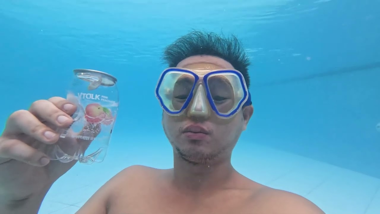 (UNCUT) Pink Peachade vs Blue Lemonade Drink & Burp Underwater