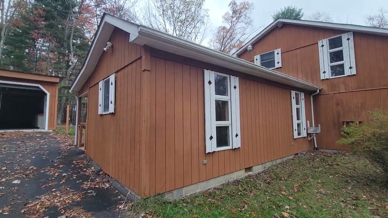 2045 Broyles Cemetery Rd, Lindside, WV