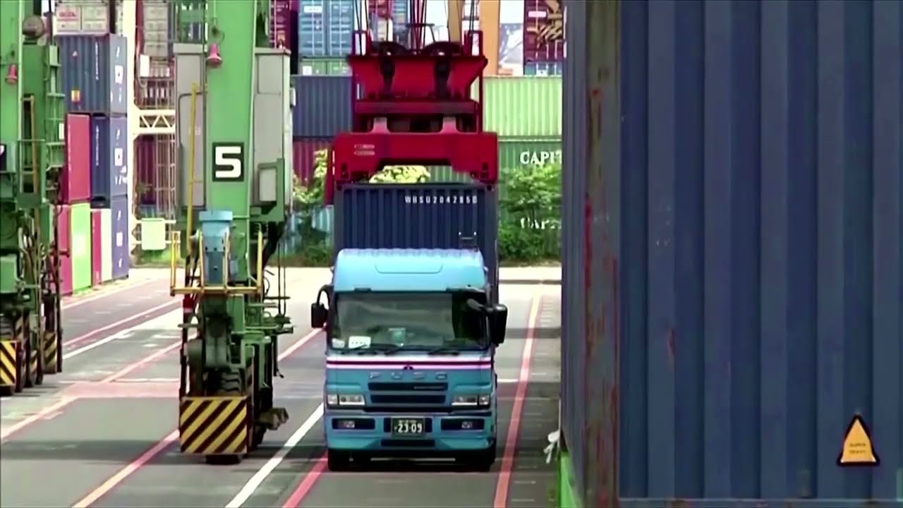 Japan exports fall for first time since 2021